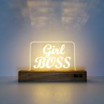 girl-boss-gift-lampe-jaune