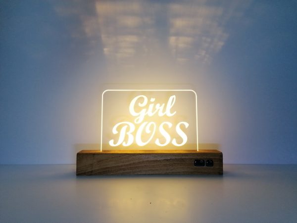 girl-boss-gift-lampe-jaune