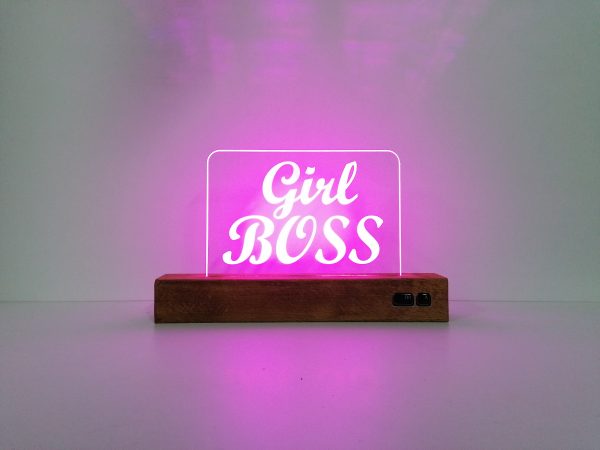 girl-boss-gift-lampe-pink