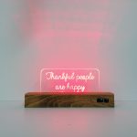 thankful-people-are-happy-quote-lampe-rouge